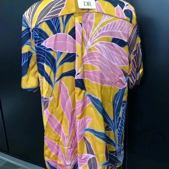 DR2 By Daniel Rainn Satin Tropical patten, Heat pocket,button up,collar - Picture 3 of 8